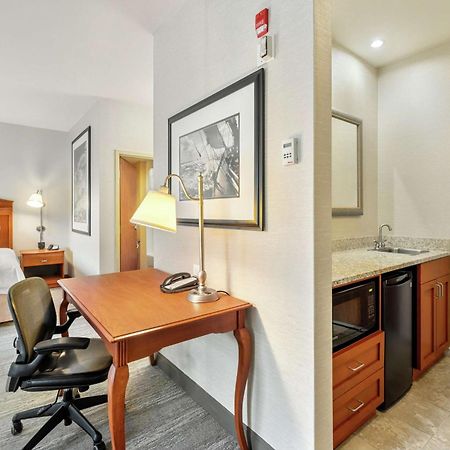 Hampton Inn & Suites Mystic Exteriör bild