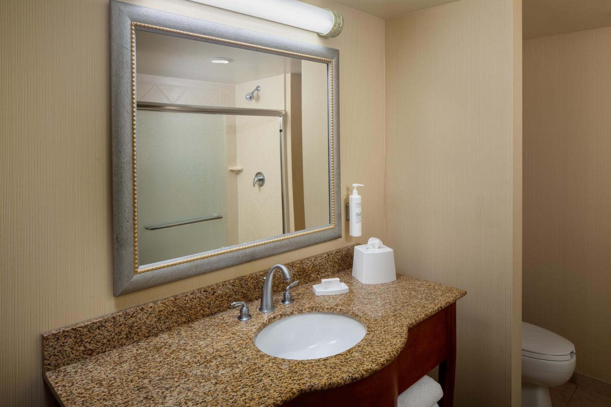 Hampton Inn & Suites Mystic Exteriör bild