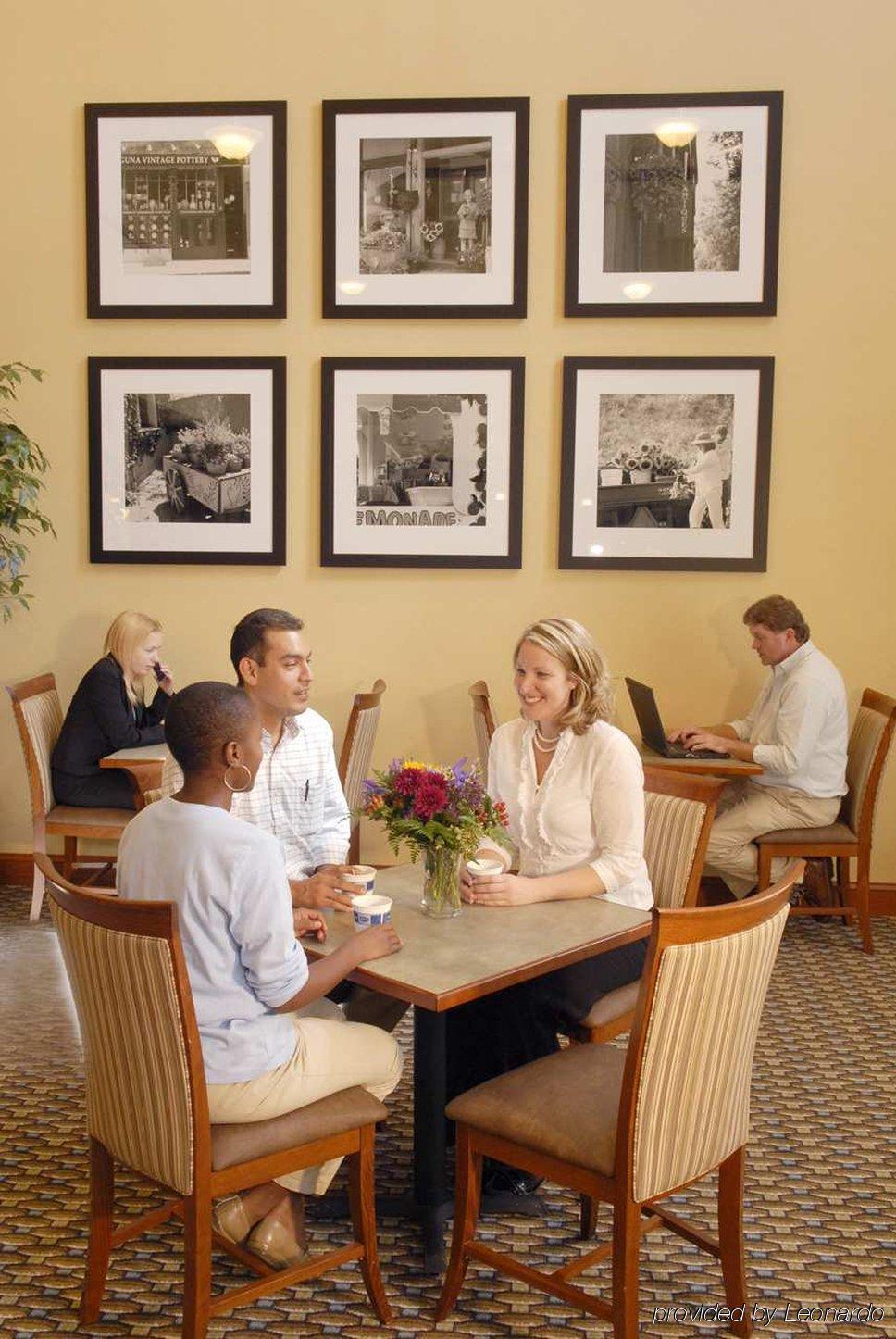 Hampton Inn & Suites Mystic Restaurang bild
