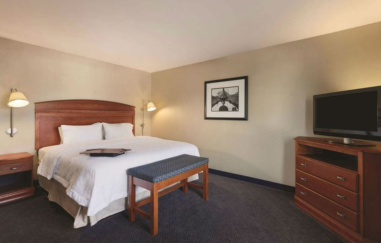 Hampton Inn & Suites Mystic Exteriör bild
